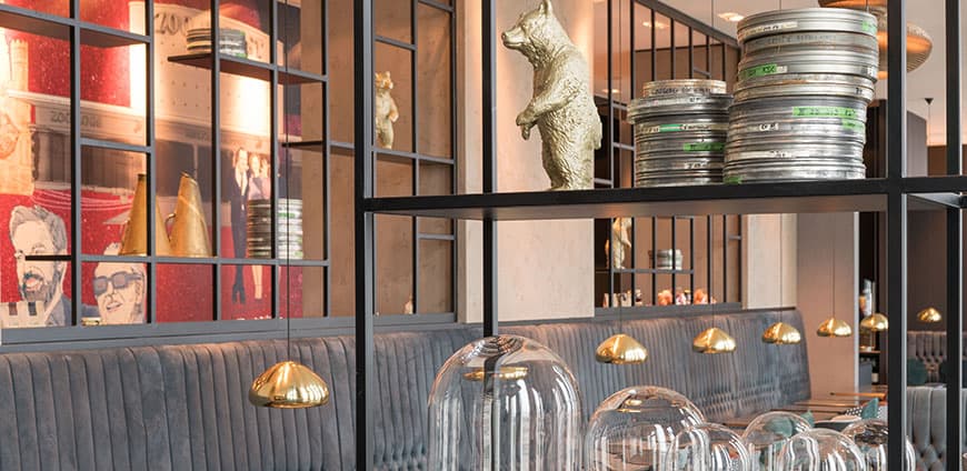 Motel-One-Berlin-slide01