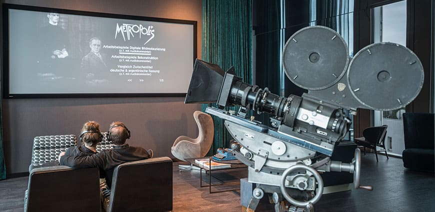 Motel-One-Berlin-slide07