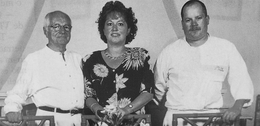 rp208-coverstory-06-slider