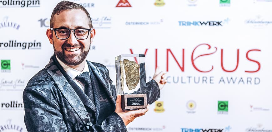 rp208-vineus-03-slider