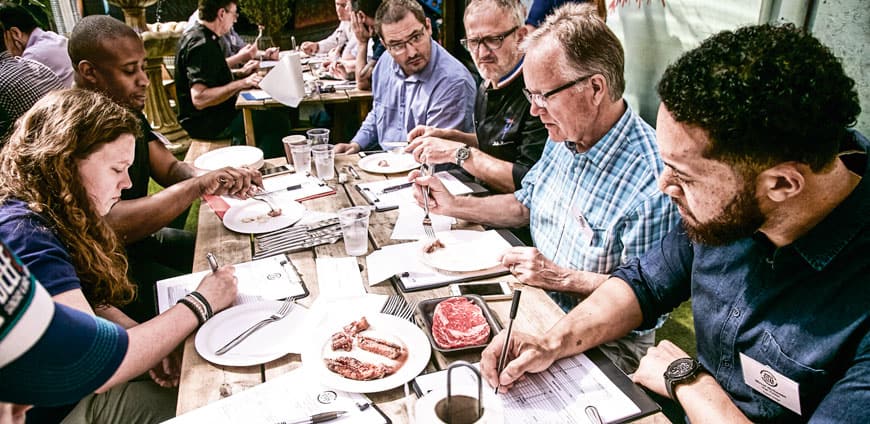 rp209-worldsbeststeak-slider3