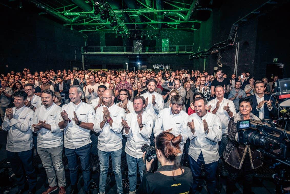 rp213-50best-01-slider-1132x755