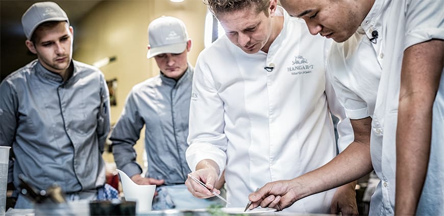 rp213-hangar7-01-slider