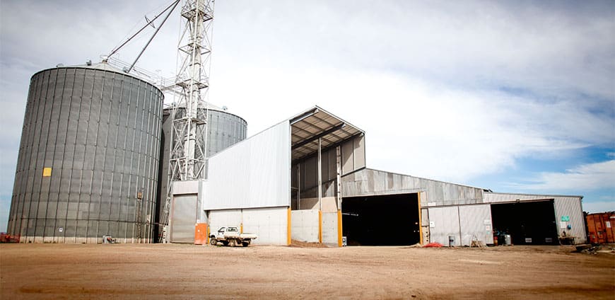 rp214-feedinglots-slider5