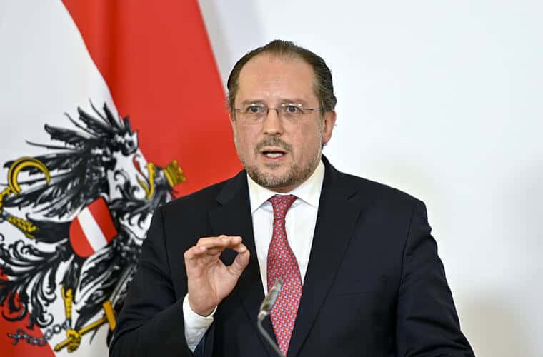 2358821_default_1uznQL_7QU7Ee