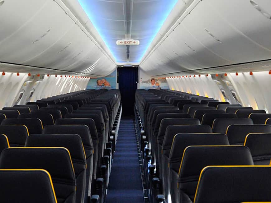 Ryanair-Leere-Reihen