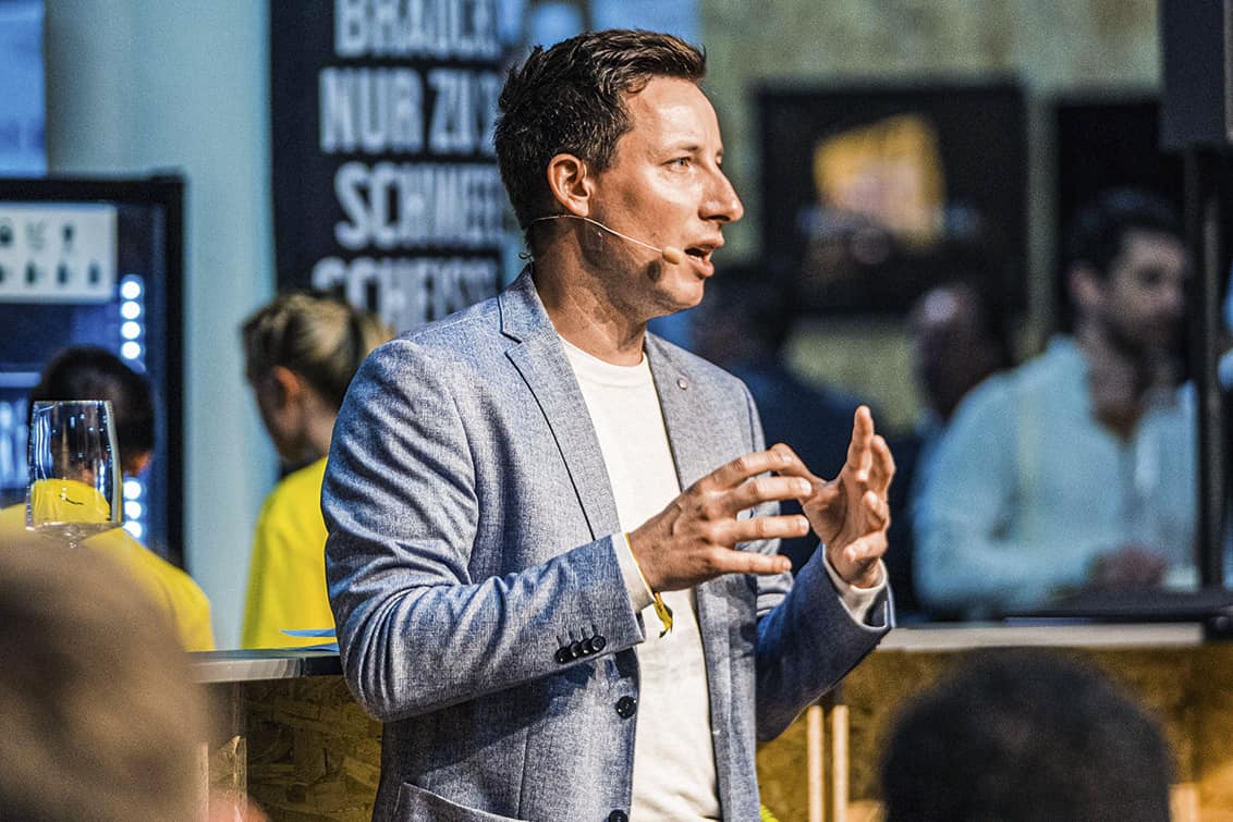 ROLLING PIN.CONVENTION