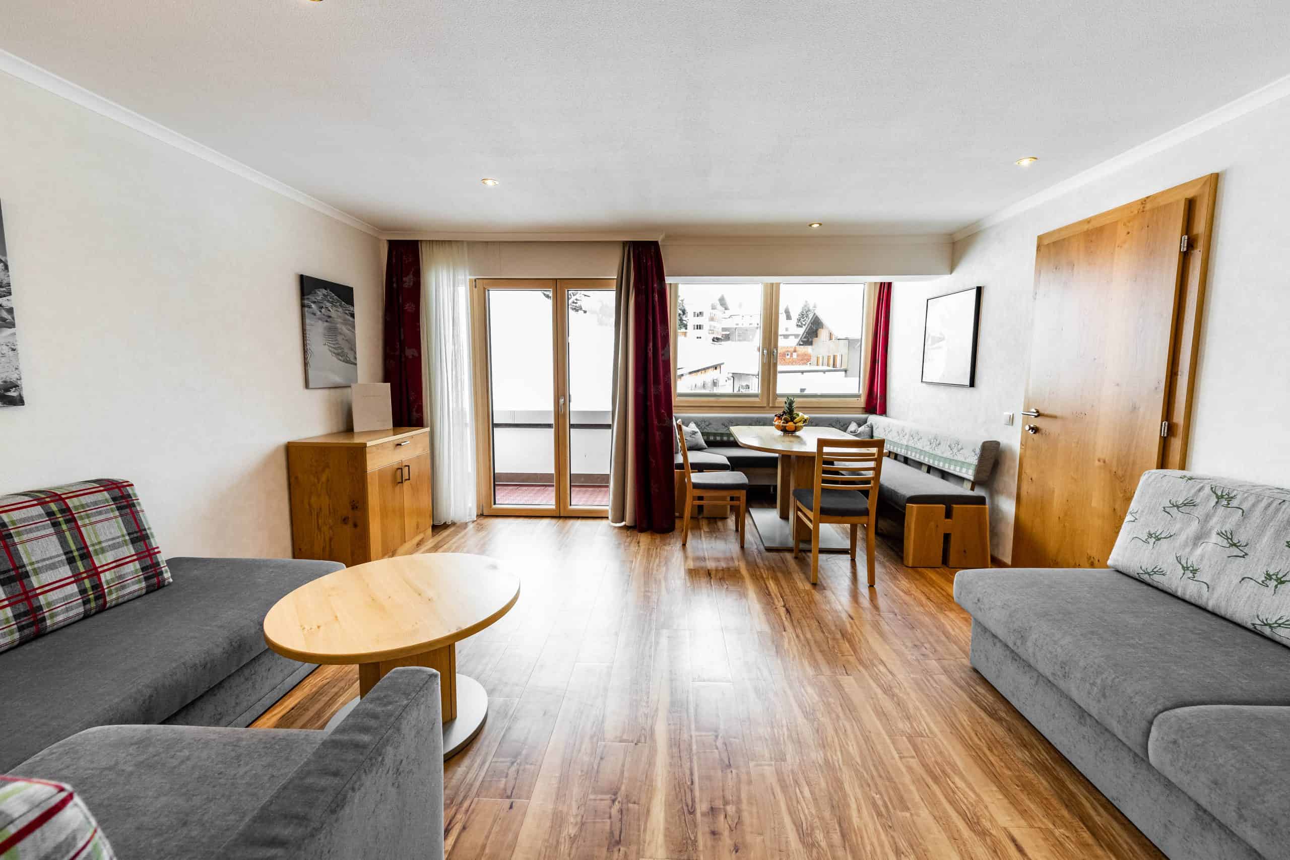 221213_1245_OBJEKTIVGESEHEN_3047-scaled