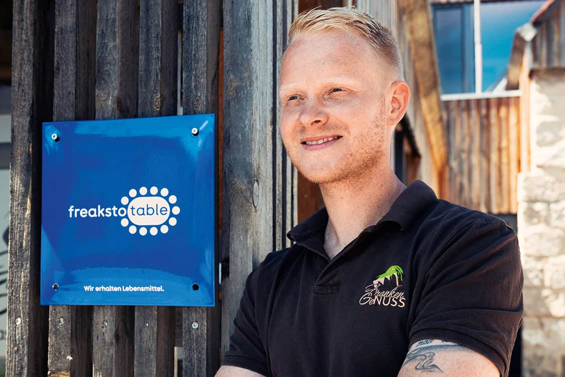 rp287-pr-freakstotable-2