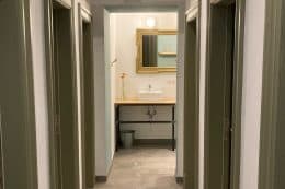 37C3B262-849C-4EC3-AACB-1CB89E35C015-260x173