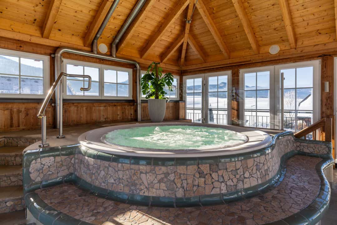 Hotel-Kanzler-Spa-Whirlpool-im-Sonnenturm